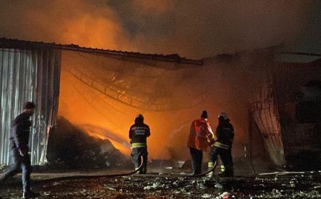 Geri dönüşüm tesisinde korkutan yangın