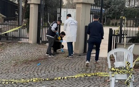 Annesinin cenazesinde kardeşini öldürdü