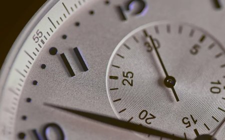 Zamanda yolculuğun sırrı çözüldü mü? Gizemli "kozmik izler" ne anlama geliyor?