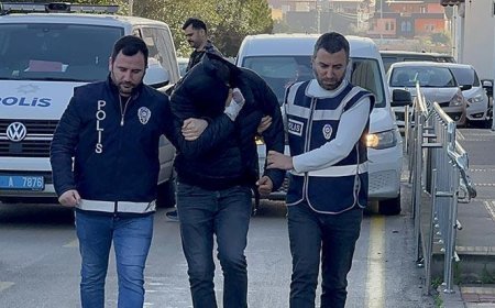 Çocuk tesliminde ortalık karıştı! Eski eşler birbirini darbetti