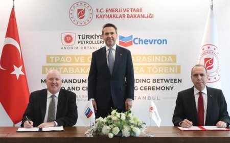 Türkiye Petrolleri ile Chevron el sıkıştı! Bakan Bayraktar: Ortak arama faaliyetleri gerçekleştireceğiz