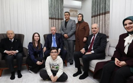 Cumhurbaşkanı Erdoğan ve Bahçeli'den depremzede aileye ziyaret