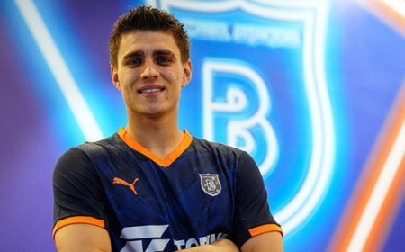 Galatasaray'da sürpriz ayrılık! Kazımcan Karataş, Başakşehir'e kiralandı