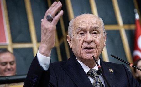 MHP Lideri Bahçeli: CHP’nin kürsü işgali kabul edilemez