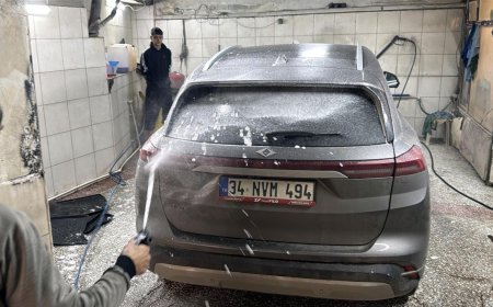 Tekirdağ'da toz taşınımı; araçlar çamurla kaplandı