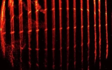 Işık hızı ilk kez fotoğraflandı. 100 yıllık teori kanıtlandı