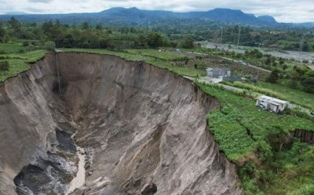 Dev obruk 3 hektarlık tarım arazisini yuttu! En az 3 çeşit ürün yok oldu