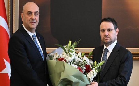 Bakan Gürlek: Barolarımızla ortak sorunlara birlikte çözüm üreteceğiz