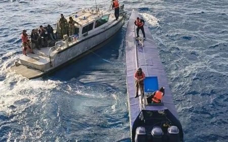 Meksika'da 4 ton uyuşturucu taşıyan denizaltı ele geçirildi