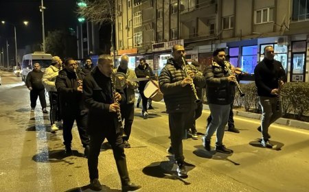 Tekirdağlılar bando takımı ile sahura kalktı