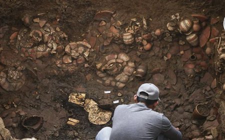 Bin yıllık mezardan altın fışkırdı! 'Böylesini ilk kez gördük'