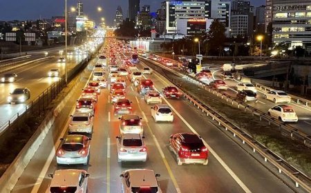 İstanbul'da iftar öncesi trafik yoğunluğu yüzde 89'a çıktı!