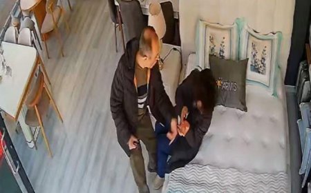 Samsun’da öğretmenin eşini iş yerinde darbettiği anlar kamerada