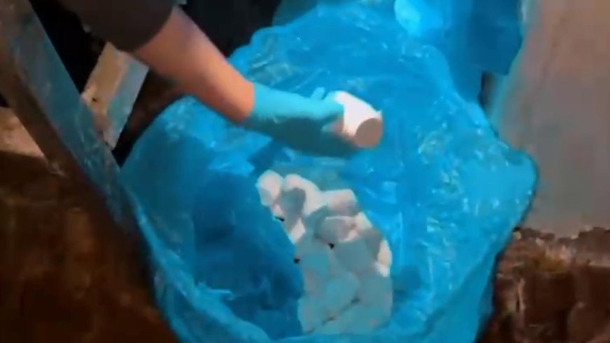 Çöp poşetlerinde uyuşturucu ele geçirildi; 2 tutuklama