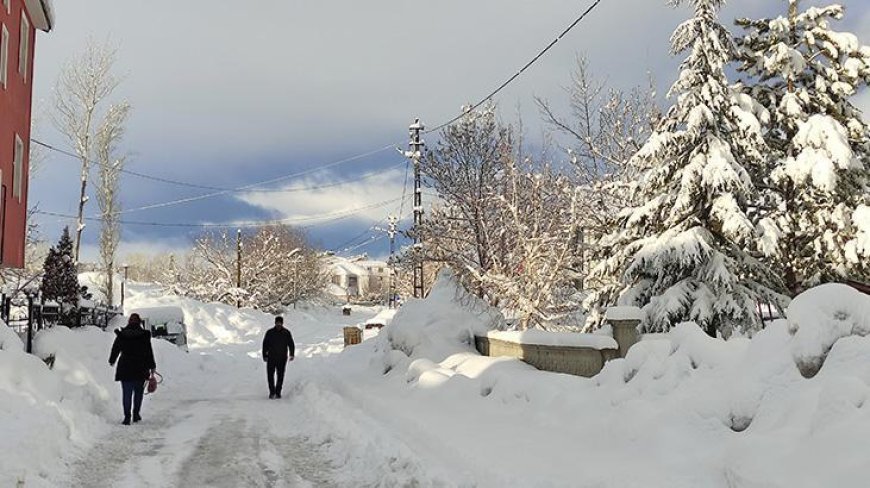 Bilgöl'de eğitime kar engeli