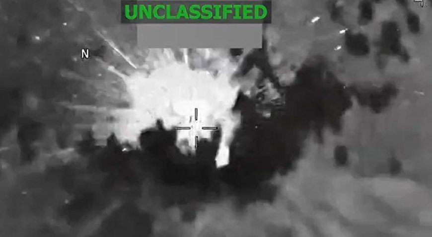 Karayipler’de sıcak dakikalar! ABD ordusu uyuşturucu teknesini vurdu