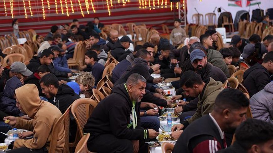 Gazze'deki Filistinliler'den buruk Ramazan sevinci