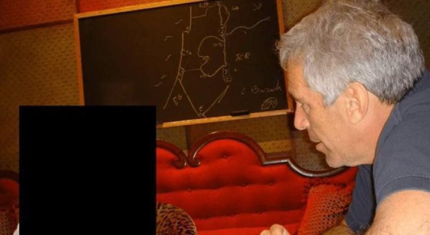 Epstein'in evindeki gizemli harita! Dikkat çeken imza: Planın parçası mı?