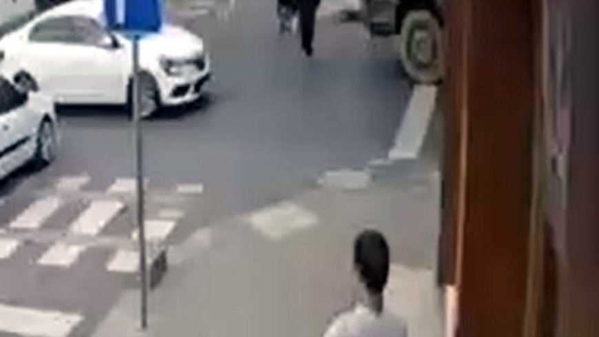 Hafriyat kamyonu 14 yaşındaki çocuğa çarptı