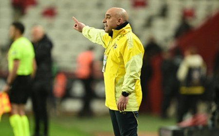 Fenerbahçe Yardımcı Antrenörü Zeki Murat Göle: 'Şampiyonluk yarışı uzun'