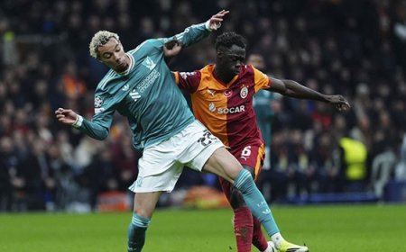 Galatasaray'da Davinson Sanchez cezalı duruma düştü