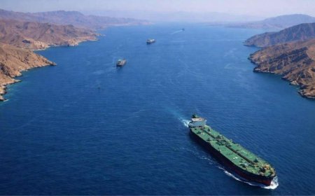 Beyaz Saray'dan Hürmüz Boğazı iddiası! 'Petrol tankerleri geçmeye başladı'
