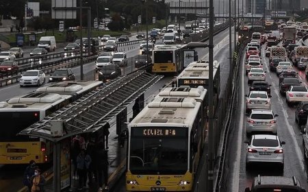 Toplu taşıma bugün (arefe günü) ücretsiz mi? Ramazan Bayramı’nda İETT otobüsler, metro, metrobüs, tramvay, Marmaray bedava mı, paralı mı?