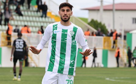Altı puanlık maçta Serikspor güldü, Sakaryaspor üzüldü