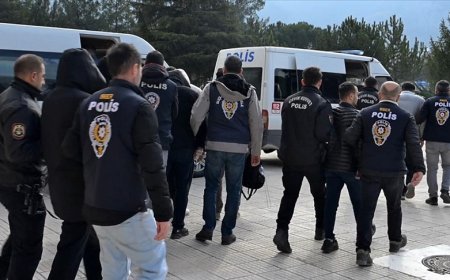 Bakan Gürlek: Şubatta yasa dışı bahis, sanal kumar ve uyuşturucudan bin 877 şüpheli tutuklandı
