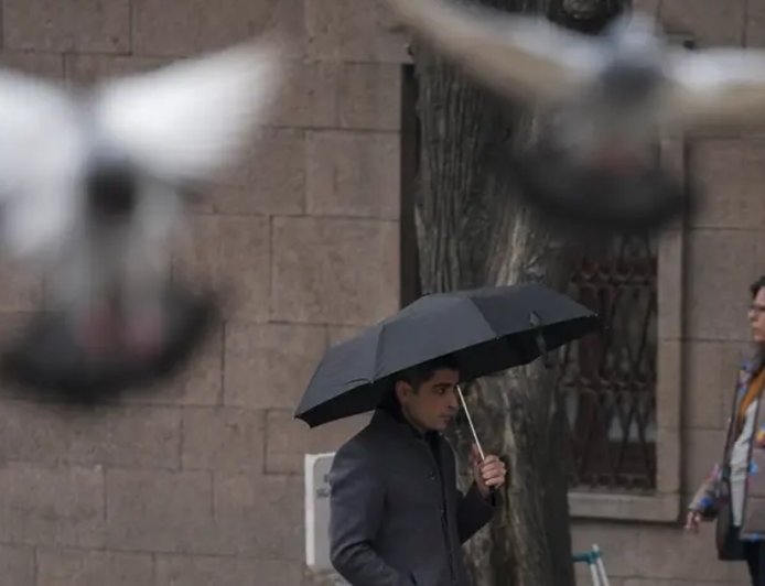 Bayramda hava nasıl olacak? İstanbul Valiliği uyardı. Soğuk ve yağışlı havaya dikkat
