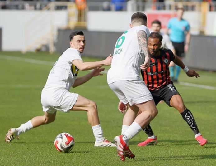 Çorum FK, Esenler Erokspor'u 90+3'te devirdi!