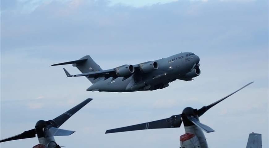 Güney Kore'de 'Orta Doğu hareketliliği' iddiası! Dev nakliye uçakları havalandı