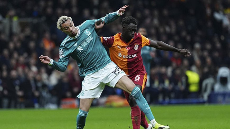 Galatasaray'da Davinson Sanchez cezalı duruma düştü