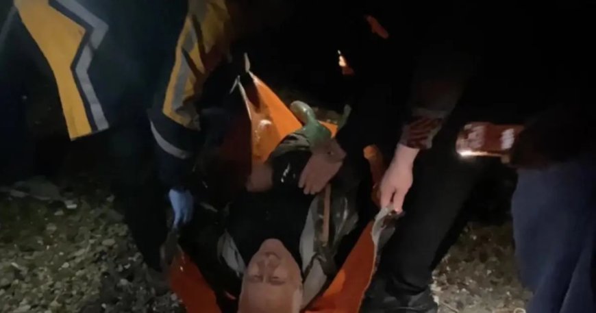 Bursa'da kayık battı: Baba ve oğlu ölümden döndü