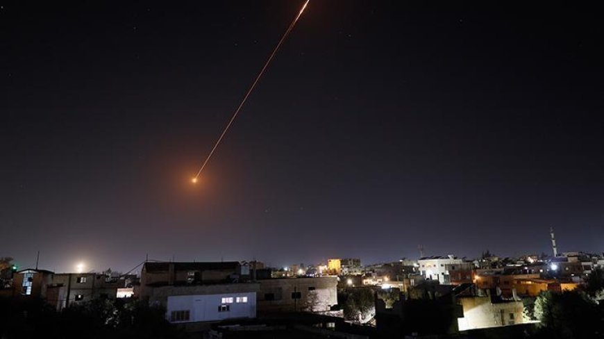 İran ve Hizbullah'ın füze ve roket saldırıları nedeniyle İsrail'in kuzeyinde alarmlar çaldı