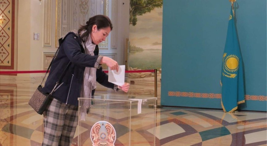 Kazakistan'da halk, yeni anayasa için sandık başında!