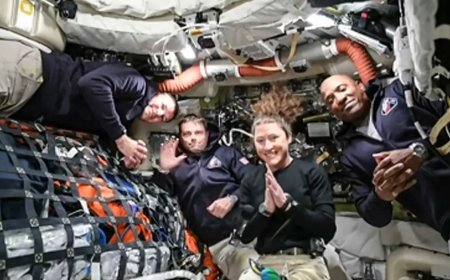 Artemis II yörüngeyi terk etti. Ay yolculuğu başladı