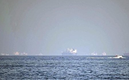 İran Devrim Muhafızları duyurdu! 'Hürmüz'de İsrail bağlantılı gemiyi vurduk'