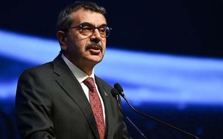Son dakika... Milli Takım için okullarda 'Marş yarışması' başlıyor! Bakan Tekin: Gönüllüler bizimle irtibata geçebilir