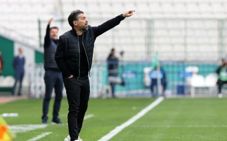 İlhan Palut: 'Önemli bir üç puandı!'