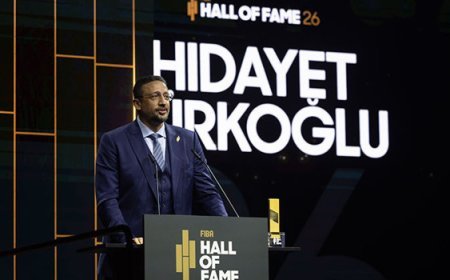 TBF Başkanı Hidayet Türkoğlu, FIBA Hall of Fame 2026 ödülünü aldı!