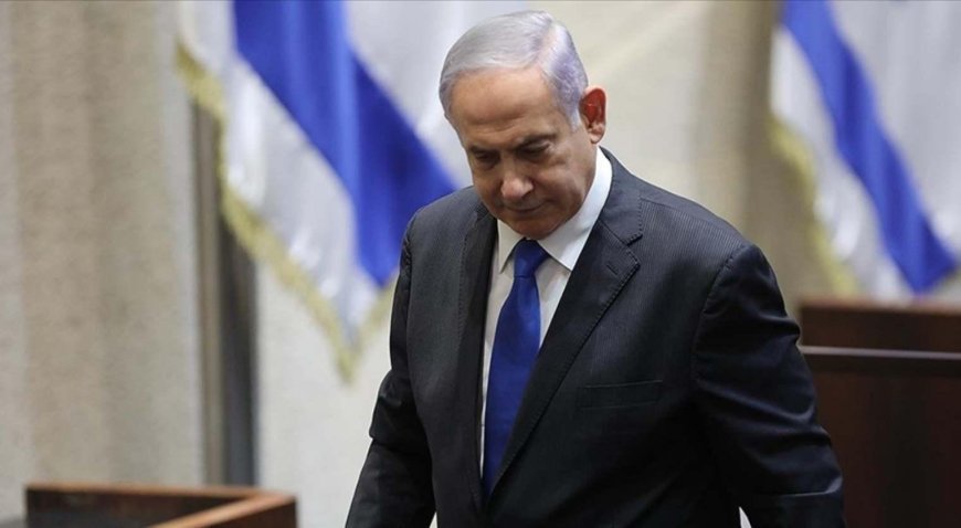 Eski İsrail Başbakanı'ndan Netanyahu'ya sert sözler! 'Ülkeyi içeriden parçalıyor'