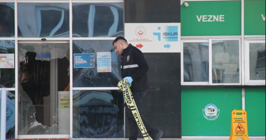 Antalya'da belediyeye pompalı tüfekle saldırı