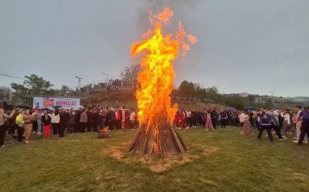 Kakava ateşi yakıldı, bahar danslarla karşılandı