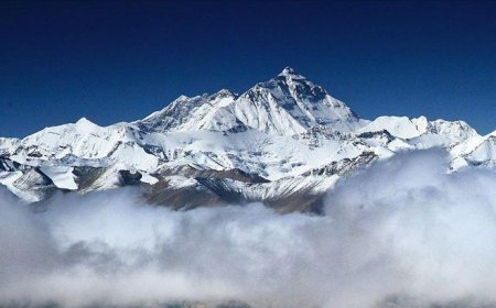 Dünyanın en yüksek dağı Everest'te rekor kırıldı! '2019'dan beri bir ilk'