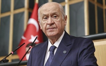Devlet Bahçeli, Ziraat Türkiye Kupası şampiyonu Trabzonspor'u tebrik etti