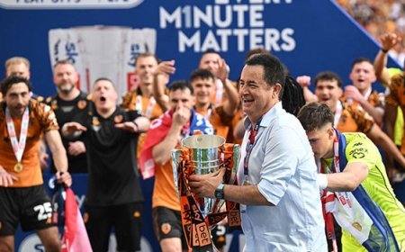 Hull City, Premier Lig'e yükseldi, Acun Ilıcalı gözyaşlarını tutamadı!