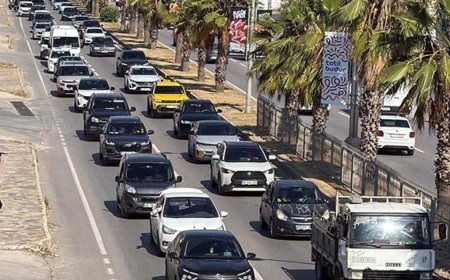 Tatilciler Bodrum'a akın etti: İlk 3 günde 67 bin araç giriş yaptı