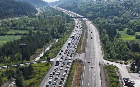 Anadolu Otoyolu'nda son durum: İstanbul'a dönüş trafiği sabahtan başladı