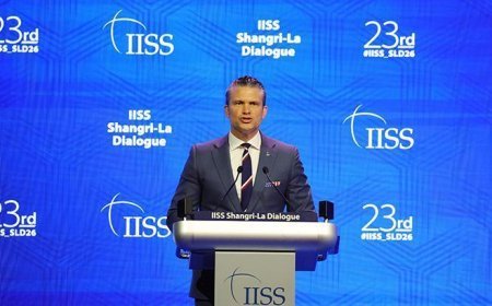 ABD'den son dakika açıklaması! Savunma Bakanı Hegseth duyurdu: İran'a saldırmaya hazırız